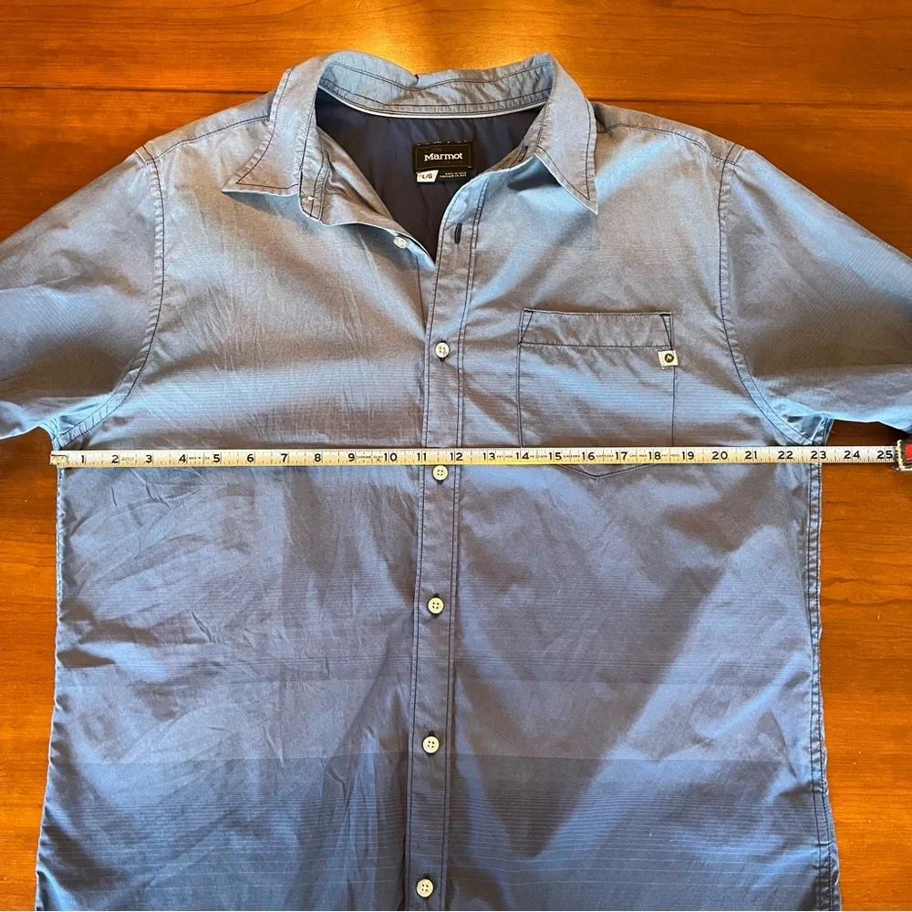 Marmot men’s shirt size Large blue ombre short sleeve button down outdoor hiking - Picture 9 of 10
